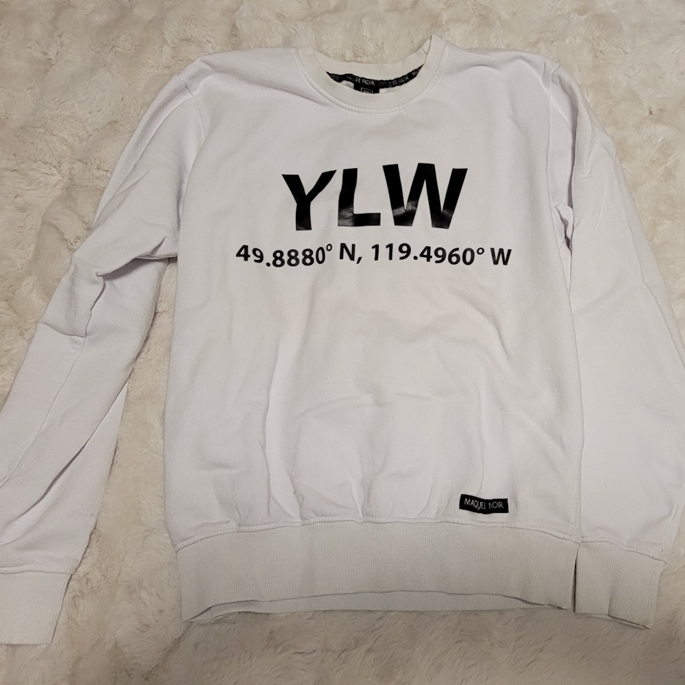 Marquee Noir White YLW Women's Sweater